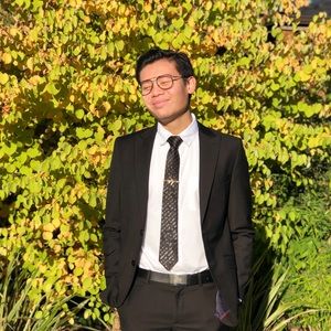Meet your Posher, Adam